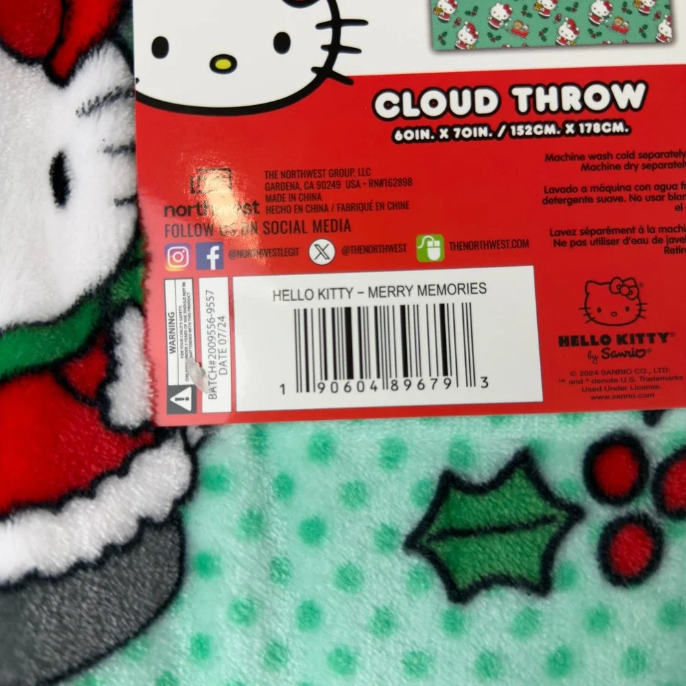 Hello Kitty Merry Memories Christmas Cloud Throw Blanket 60x70 Mint Green New